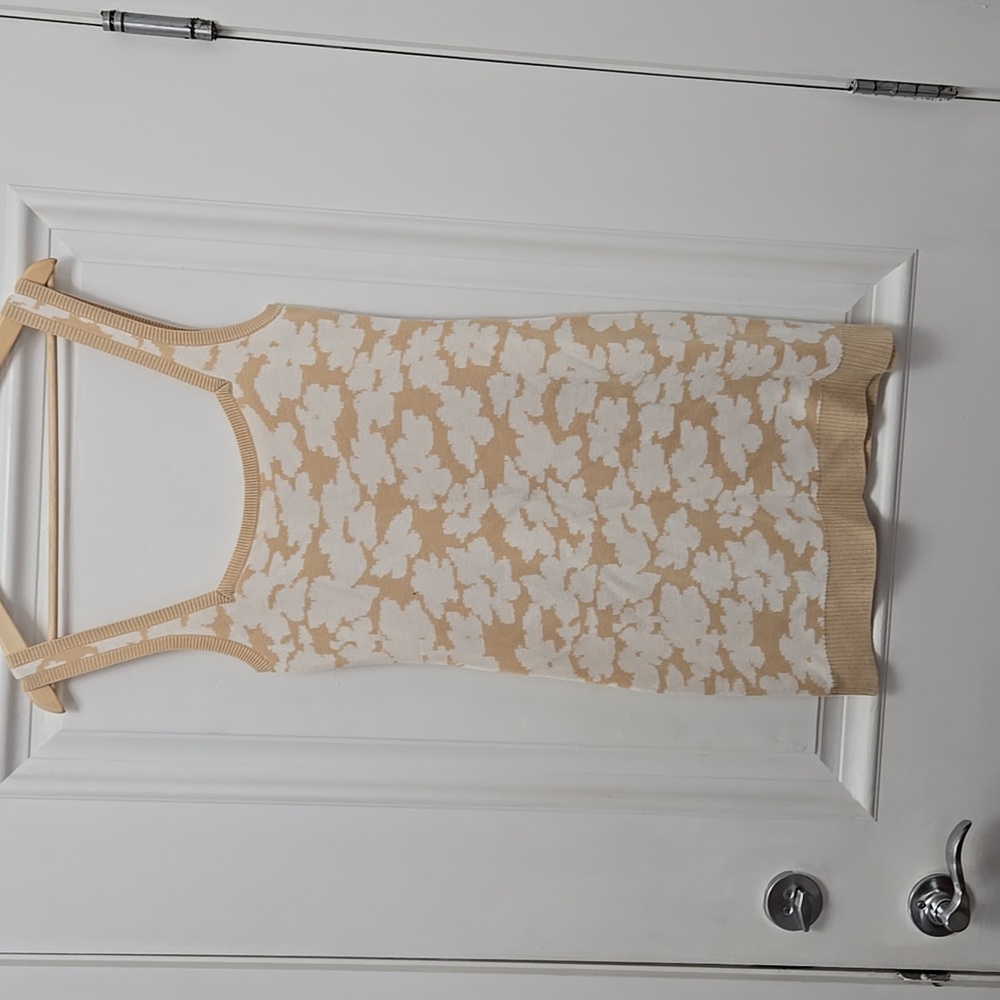 Anthropology dress p2p 16 but stretches